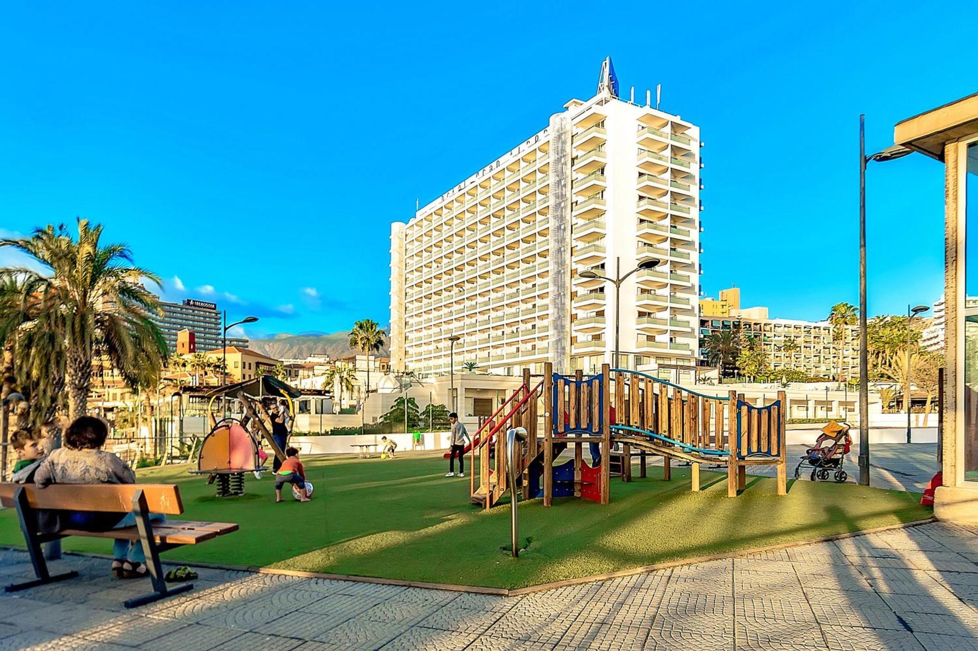 Two Bedroom In Playa De Americas, Free Wifi Apartment