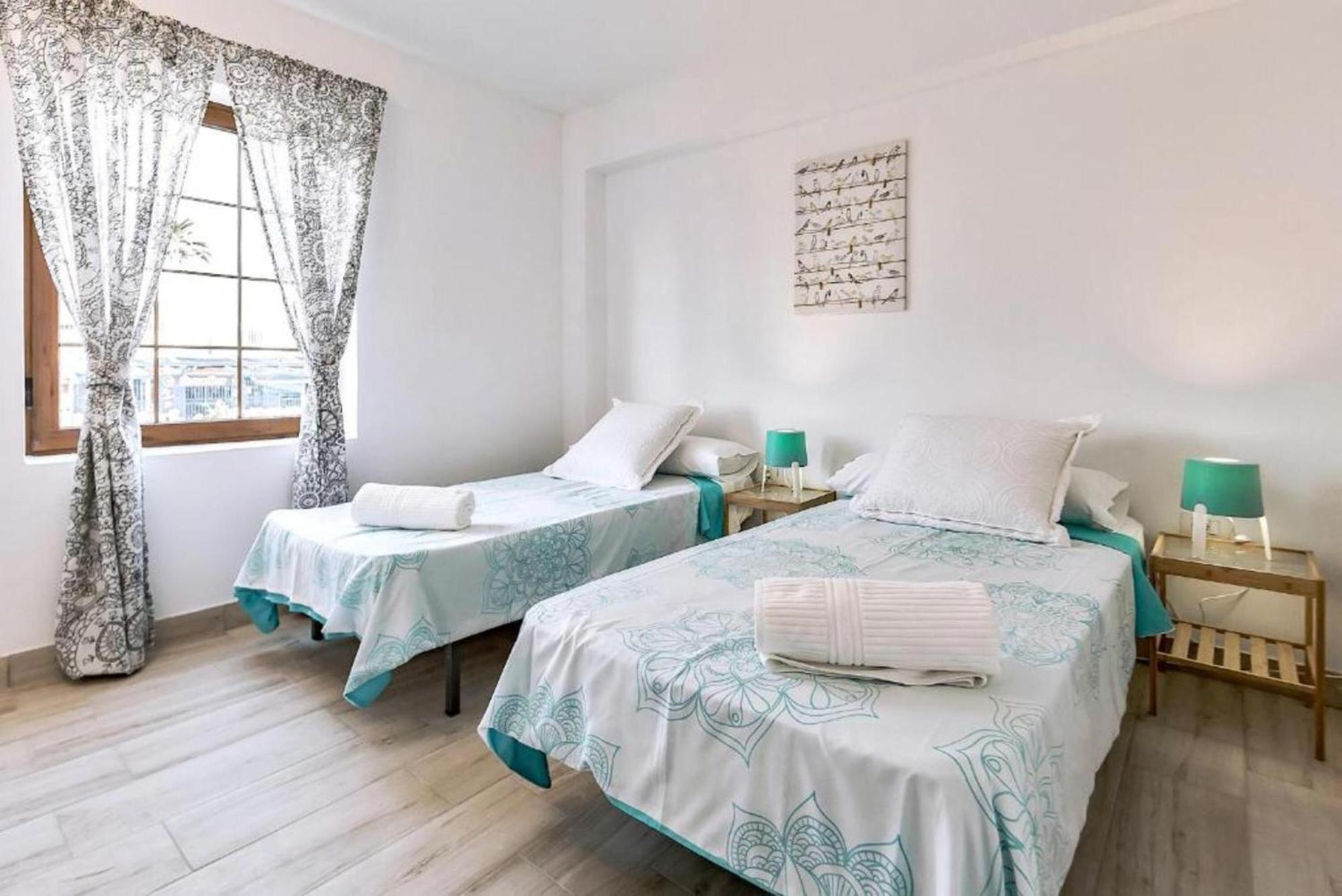 Apartment Two Bedroom In Playa De Americas, Free Wifi *